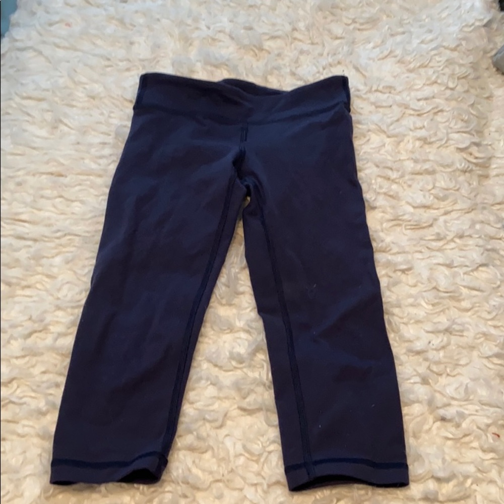 Navy cropped ivivva leggings